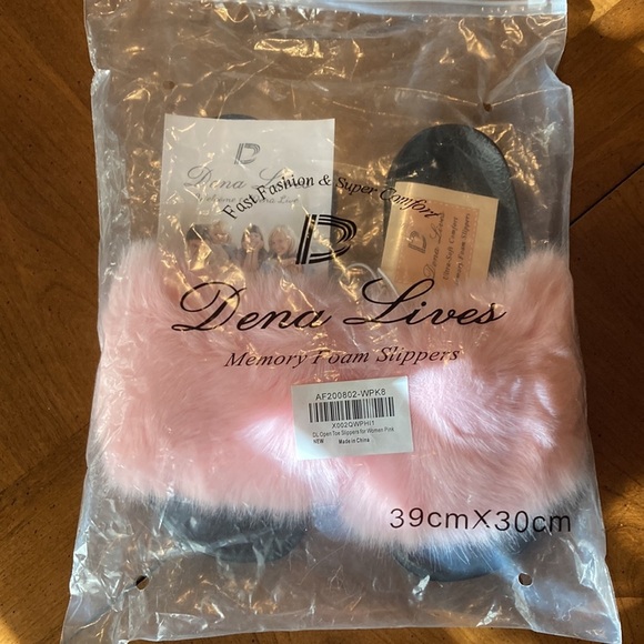 🌸NIP DENA LIVES Womens Faux Fur Open Toe Slippers- size 8 - Picture 6 of 9